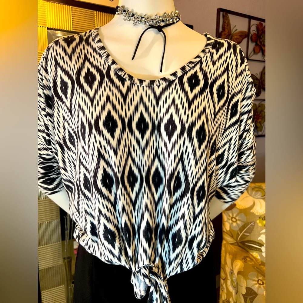 Karen Kane top